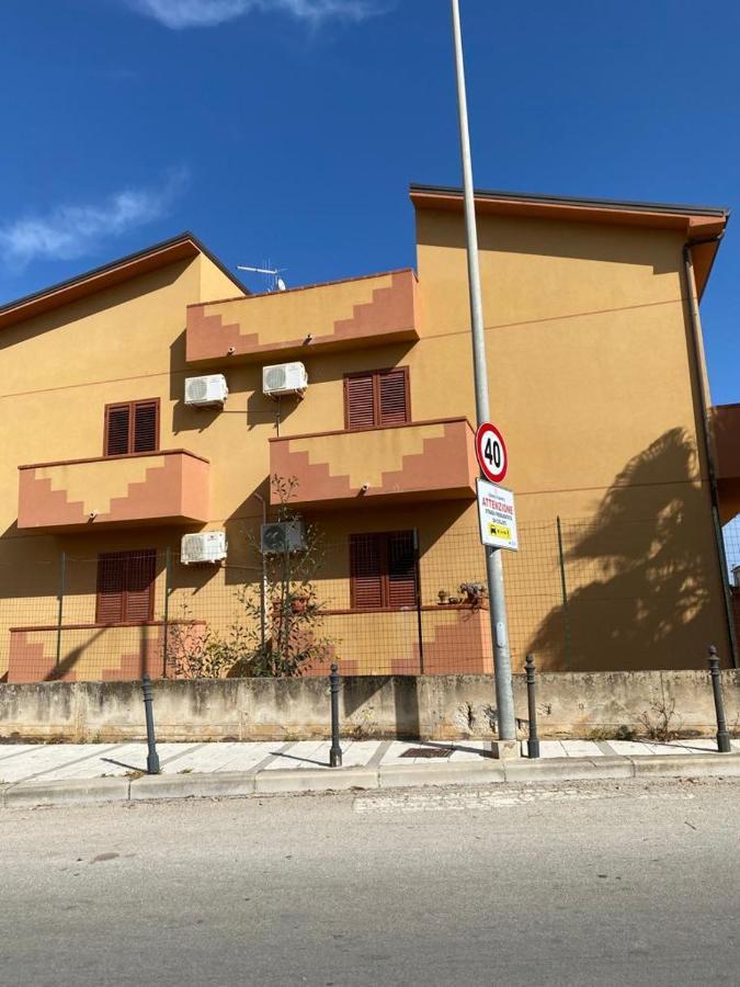 טראפטו Casa Vacanza Accetta מראה חיצוני תמונה
